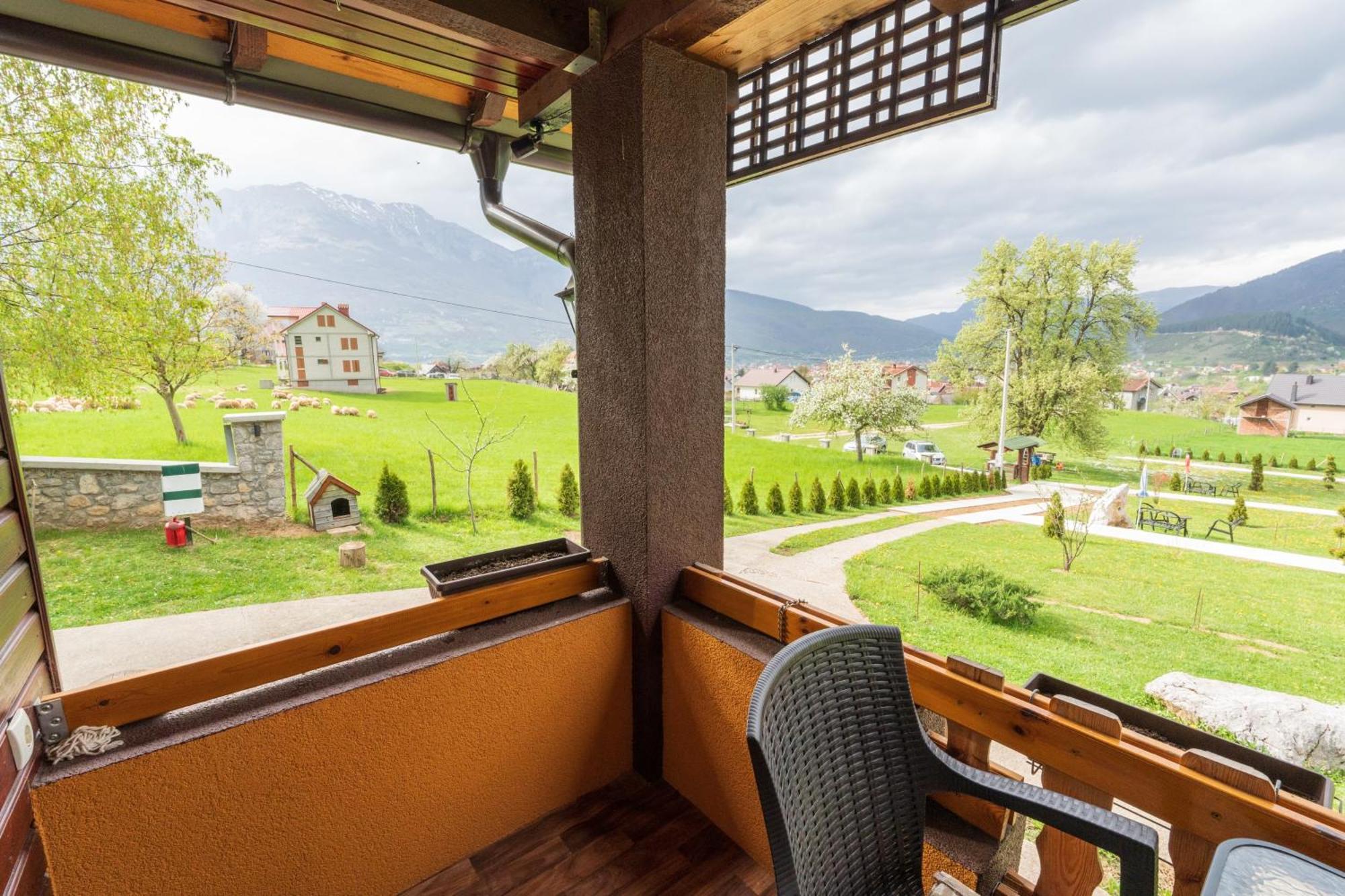 Villa Salerno Camp à Plav Extérieur photo