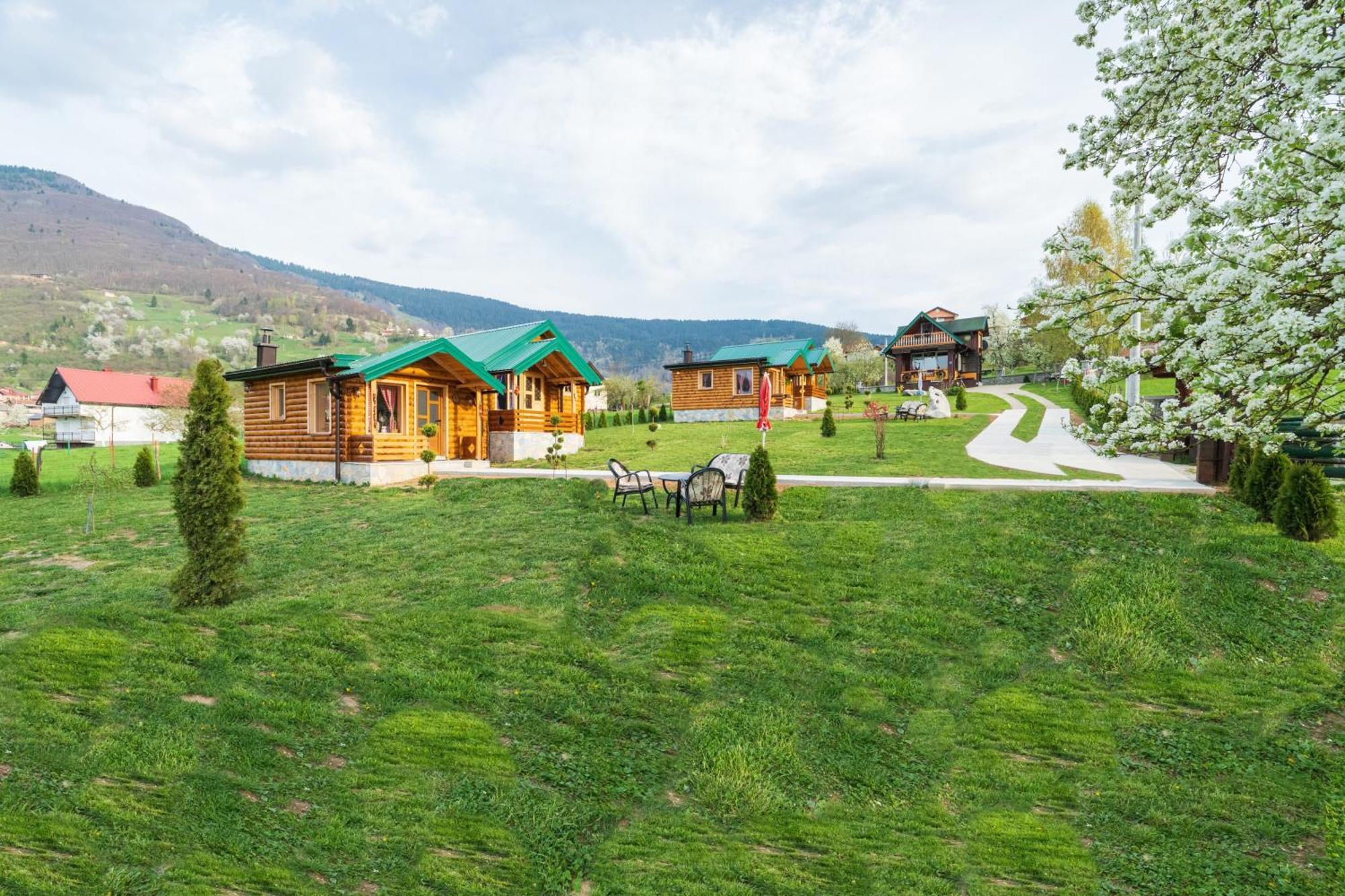 Villa Salerno Camp à Plav Extérieur photo